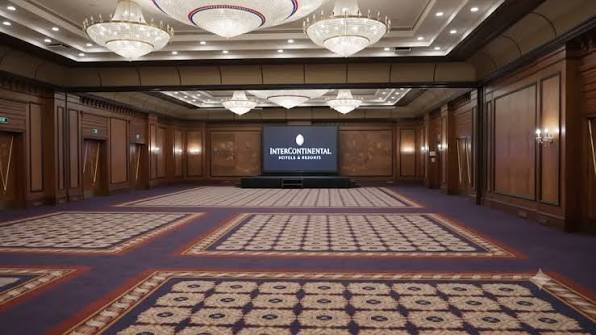 Интерьер зала · Intercontinental Almaty · Алматы